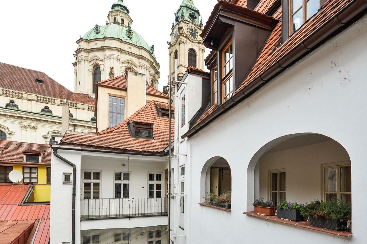Romantic Apartment Prague Near Charles Bridge Exterior photo